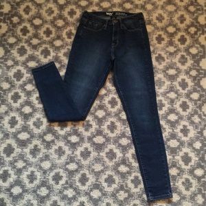 Mossimo Denim Women’s High Rise Skinny Jean 8/R